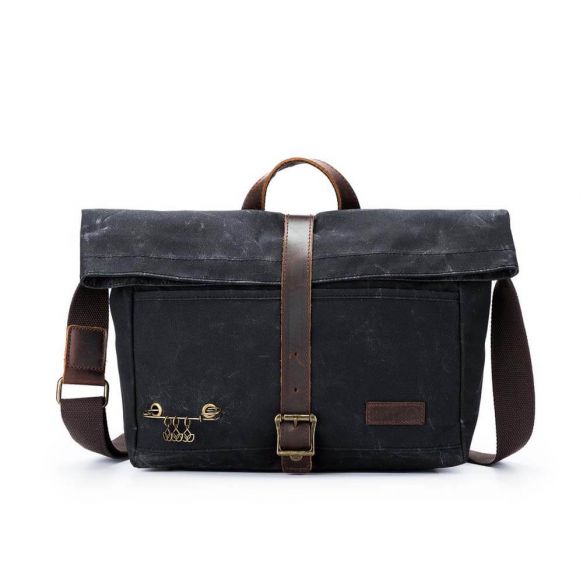 della Q Maker's Bag - roll top olkalaukku
