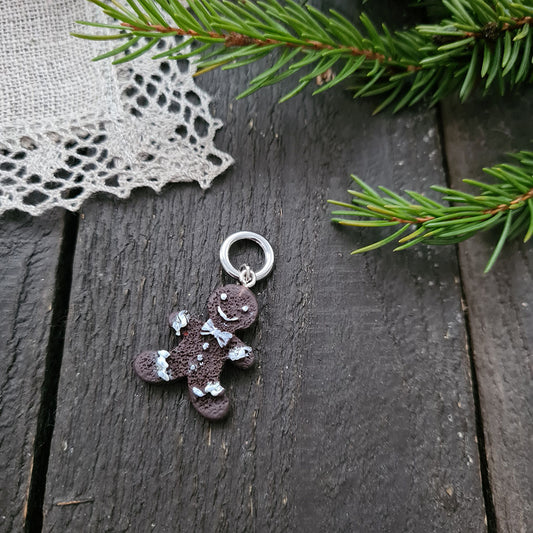 Gingerbread man #1 - handmade stitch marker