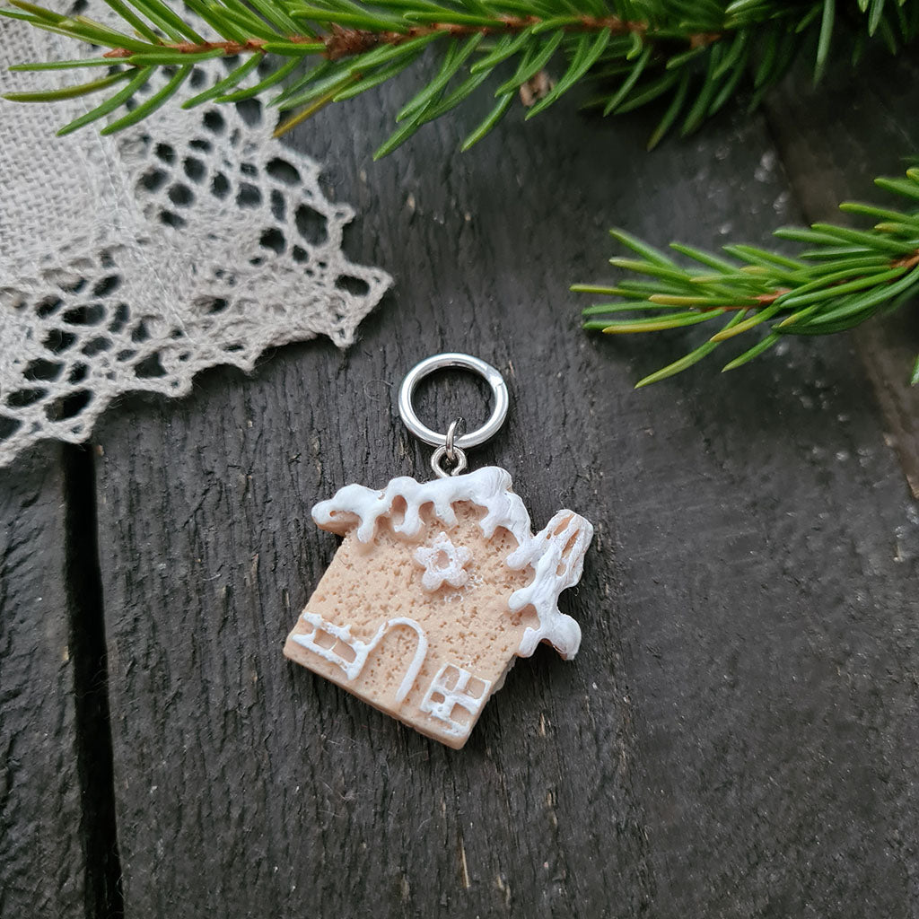 Gingerbread house #4 - handmade stitch marker