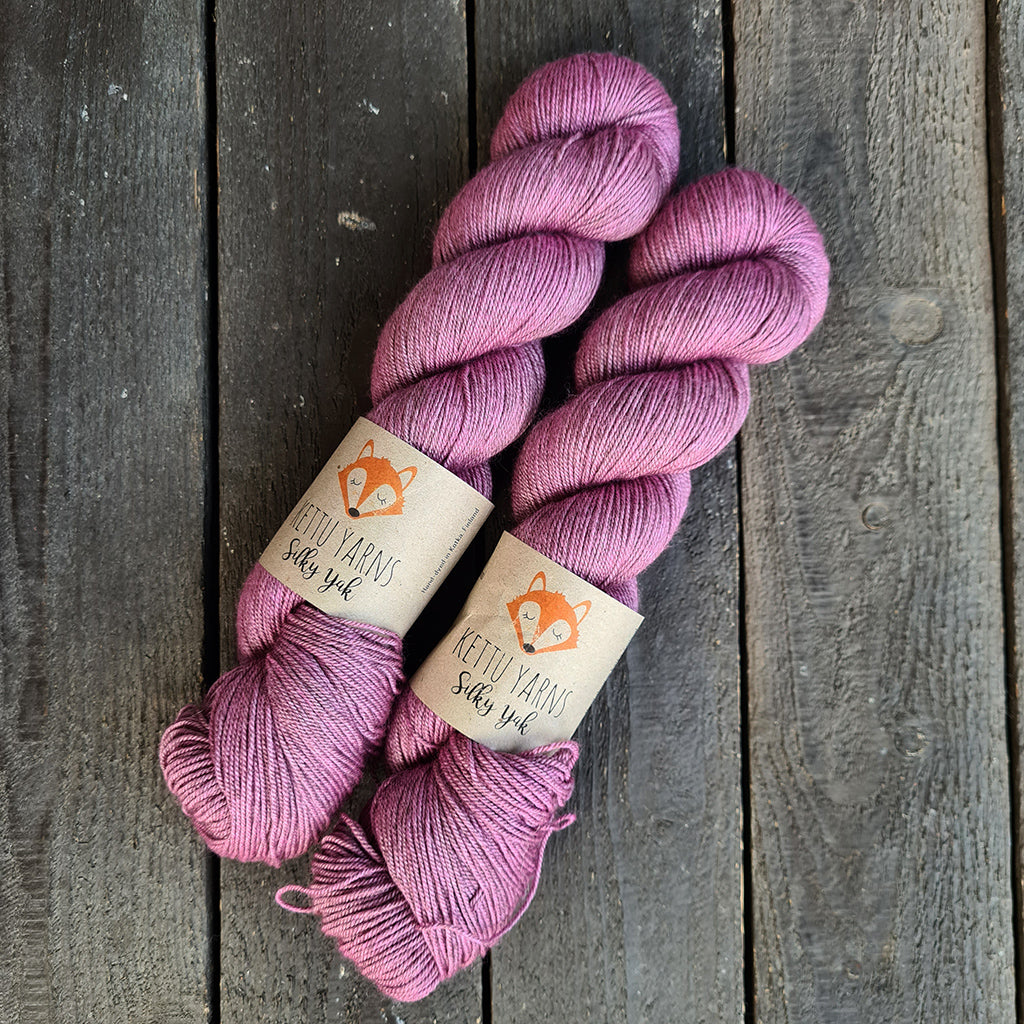 Kettu Yarns - Silky Yak - Taffy - 100 g