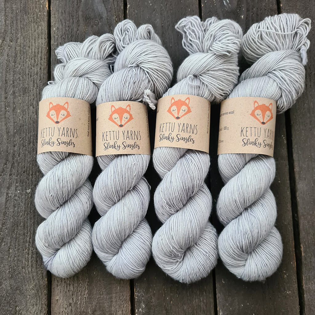 Kettu Yarns - Slinky Singles - Fog - 100 g