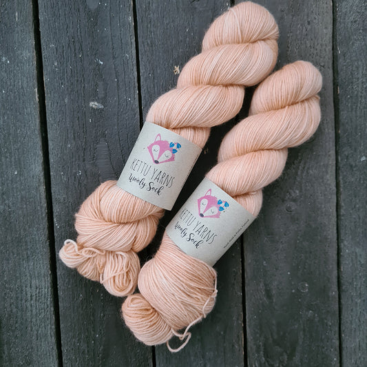 Kettu Yarns - Wooly Sock - Pink Sand - 100 g