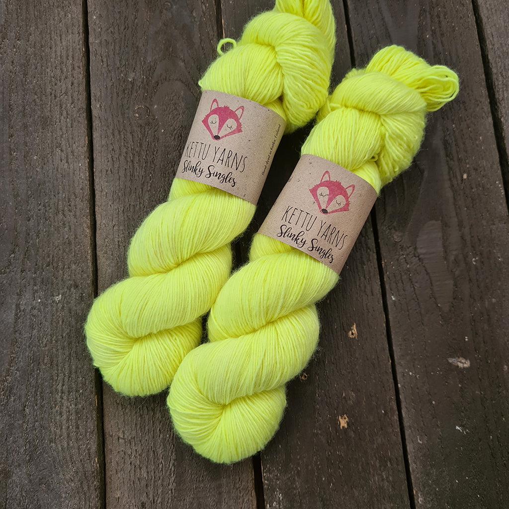 Kettu Yarns - Slinky Singles - Soft Neon Yellow - 100 g