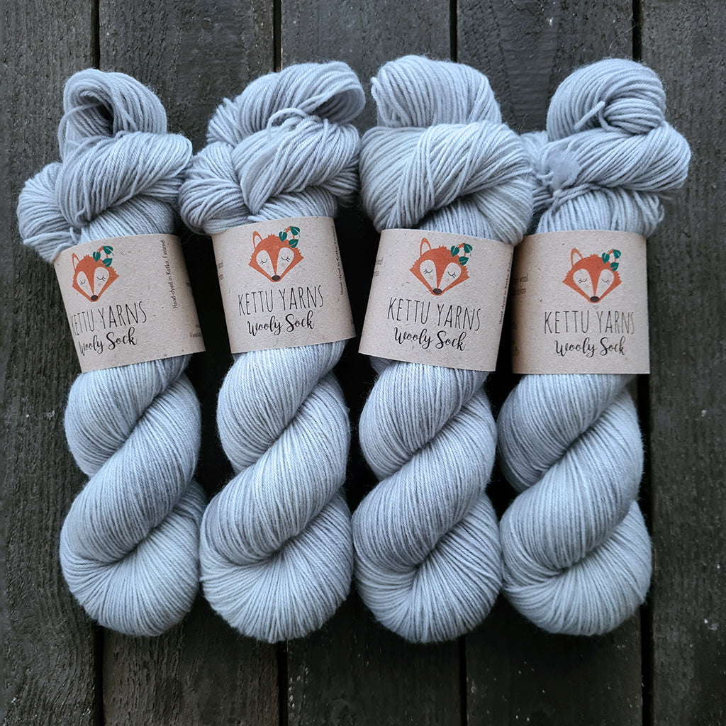 Kettu Yarns - Wooly Sock - Fog - 100 g