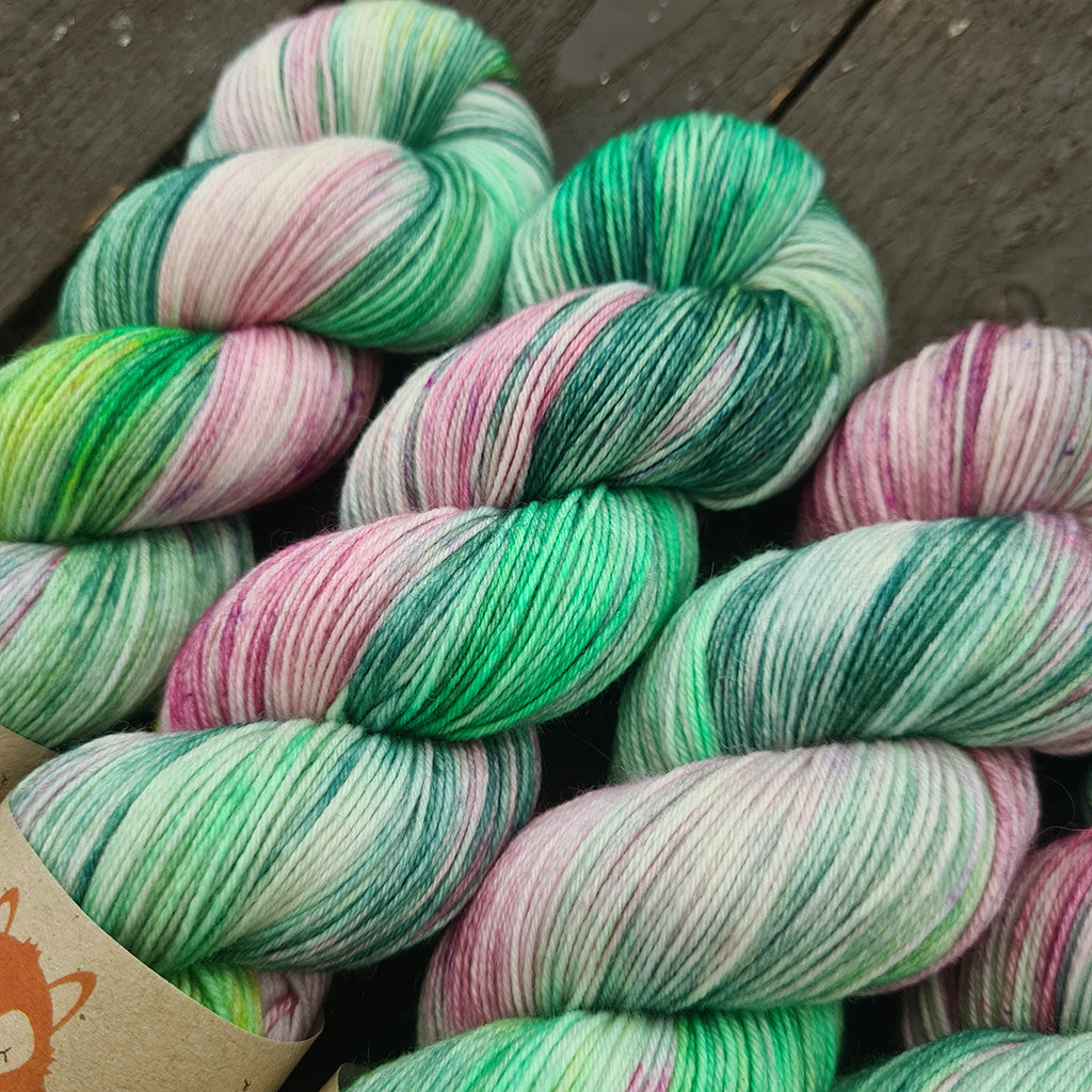 Kettu Yarns Kuukausiväri - Everyday Sock Merino - Grassy June - 100 g