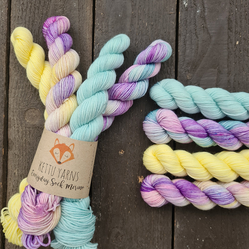 Kettu Yarns No Surprise Mini Club - Everyday Sock Merino set - April - 80 g
