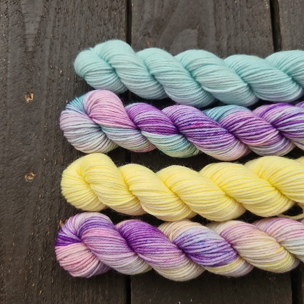Kettu Yarns No Surprise Mini Club - Everyday Sock Merino set - April - 80 g