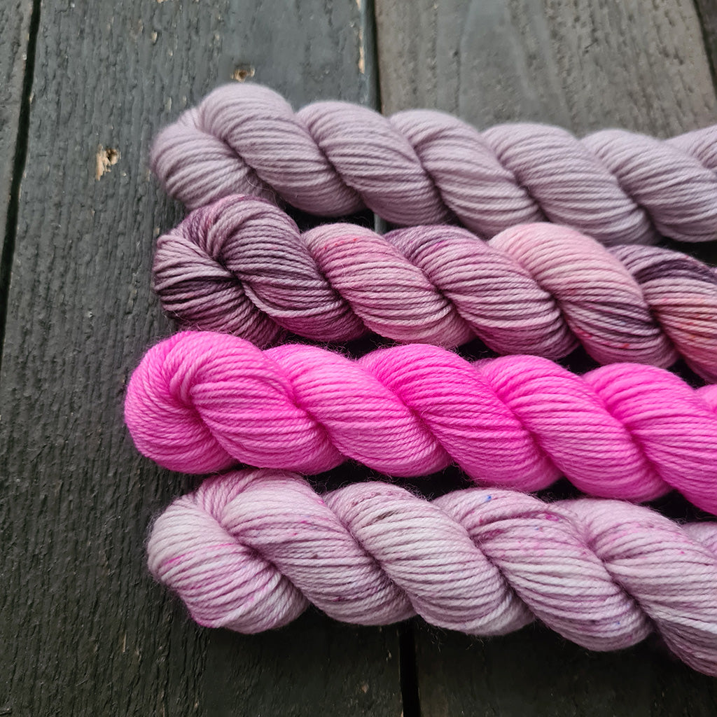 Kettu Yarns No Surprise Mini Club - Everyday Sock Merino set - February - 80 g