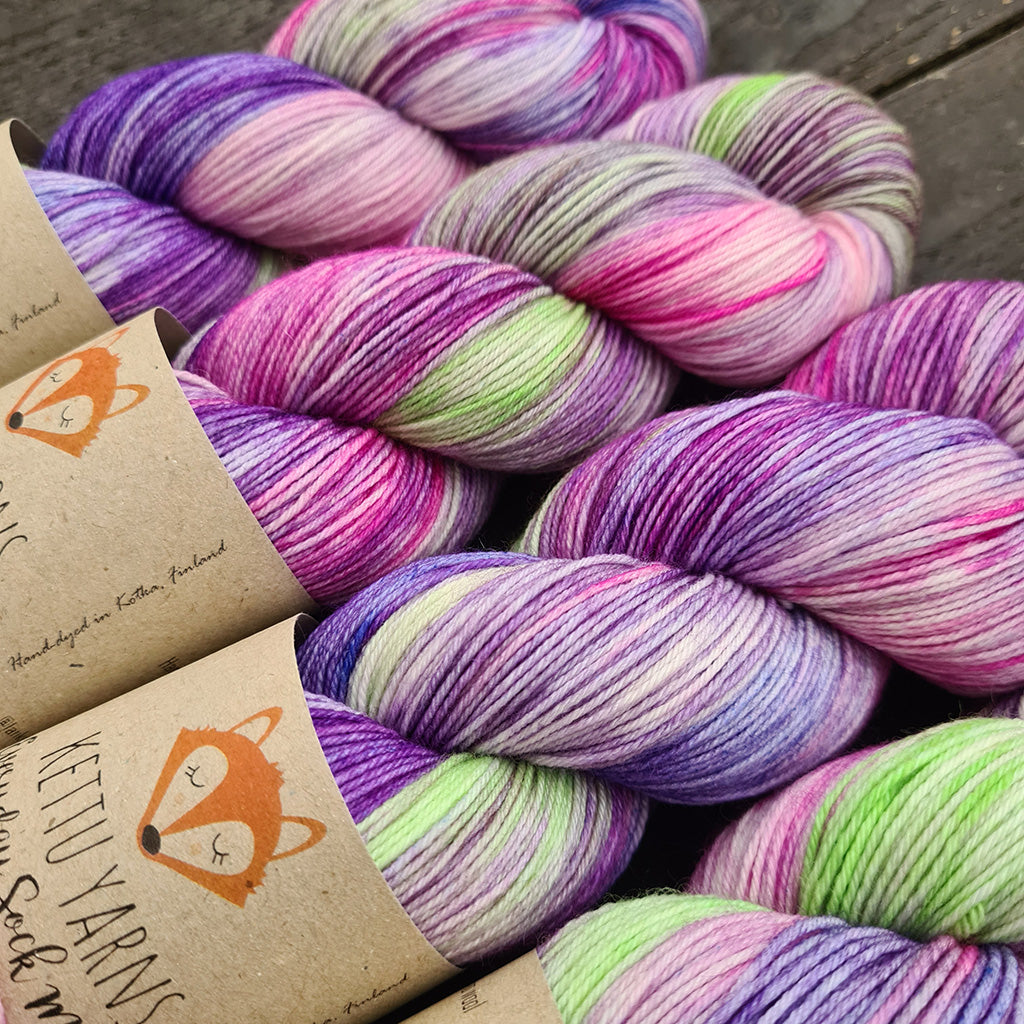 Kettu Yarns Kuukausiväri - Everyday Sock Merino - Playful April - 100 g