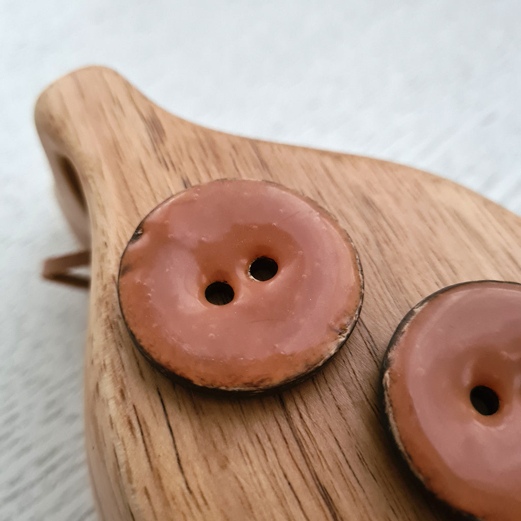Coconut button - papaya - 34 mm