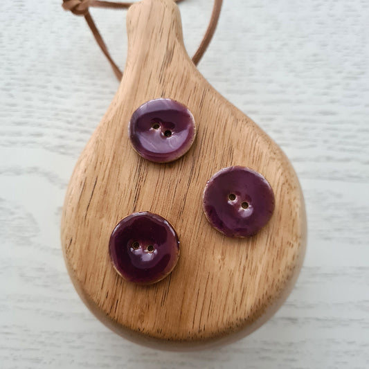 Coconut button - grape - 22 mm