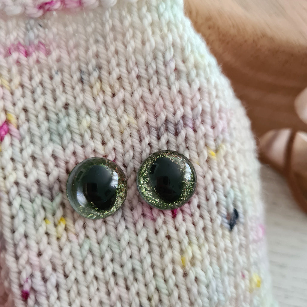 Turvasilmät - kissansilmät vihreät glitter 15 mm