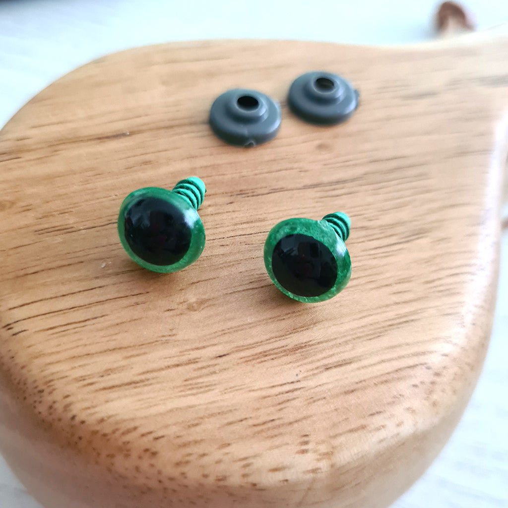 Turvasilmät - vihreät 12 mm