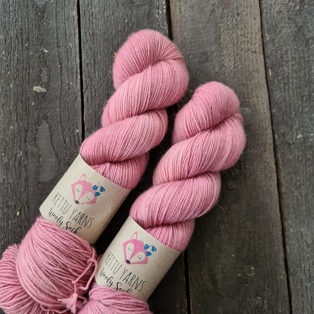 Kettu Yarns - Wooly Sock - Rhubarb - 100 g