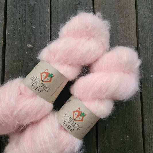 Kettu Yarns - Big Fluff - Peony - 100 g