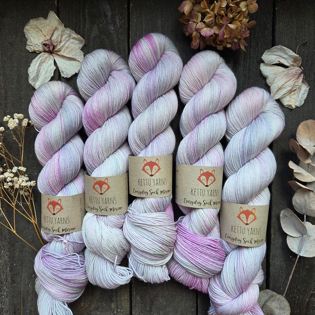 Kettu Yarns - Everyday Sock Merino - Dried Flower Bouquet Aug 2026-01 - 100 g