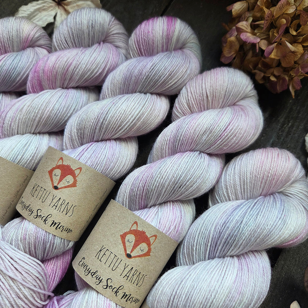 Kettu Yarns - Everyday Sock Merino - Dried Flower Bouquet Aug 2026-01 - 100 g