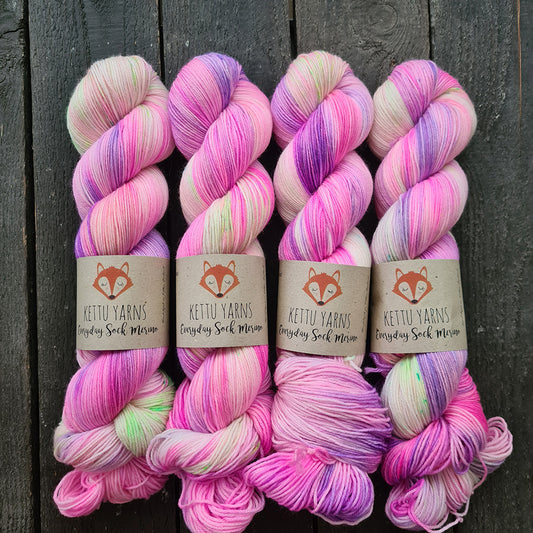 Kettu Yarns Kuukausiväri - Everyday Sock Merino - Joyful July - 100 g
