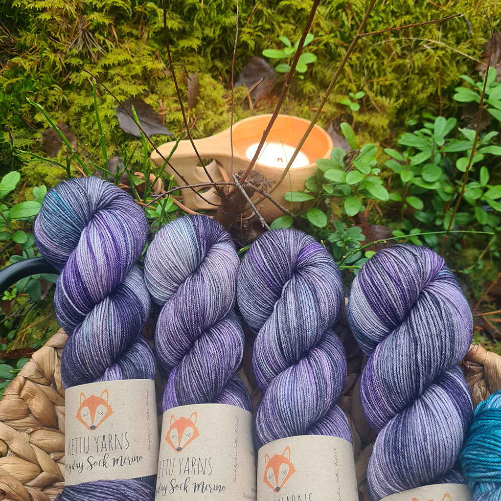 Kettu Yarns Kuukausiväri - Everyday Sock Merino - Moody November - 100 g