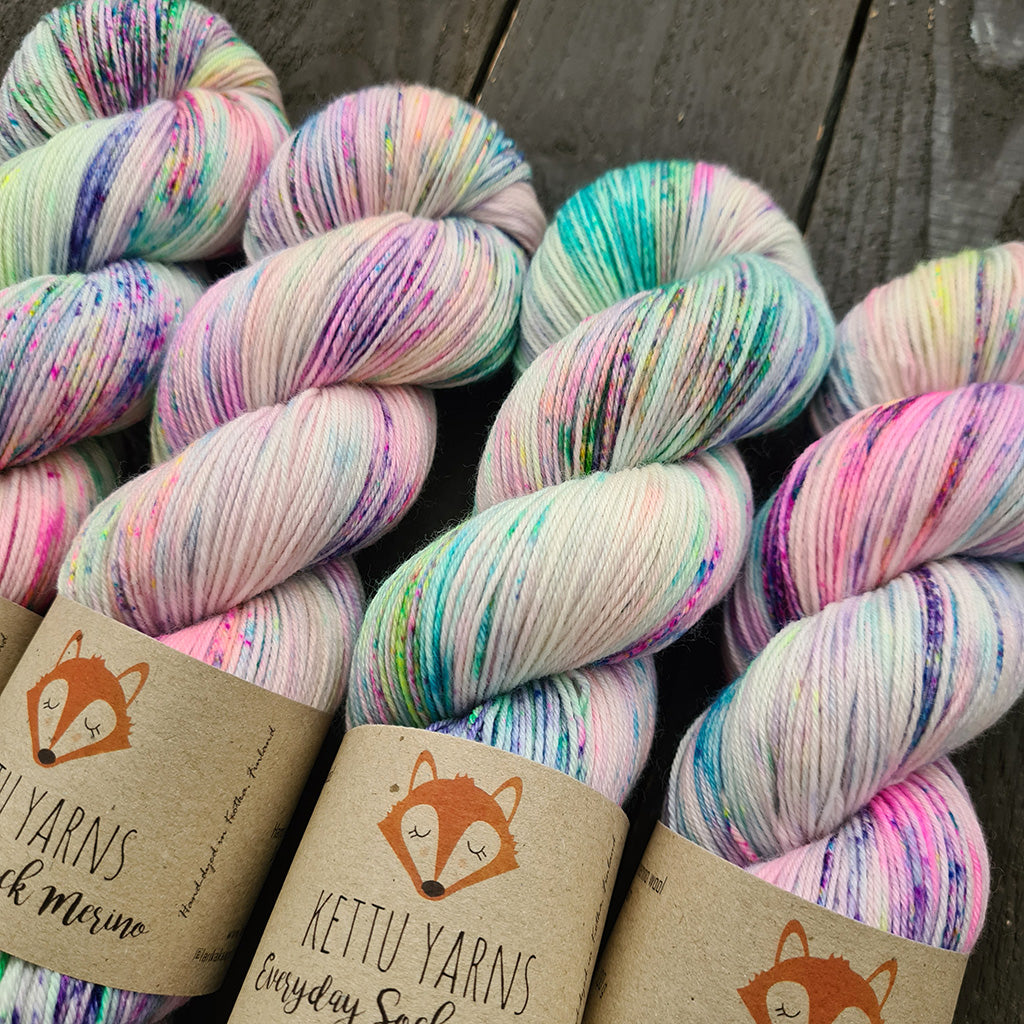 Kettu Yarns - Everyday Sock Merino - Nobody Can Be Uncheered With a Balloon - 100 g