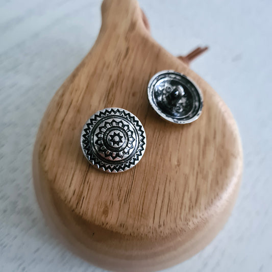 Icelandic style metal button - dark silver - 22.5 mm