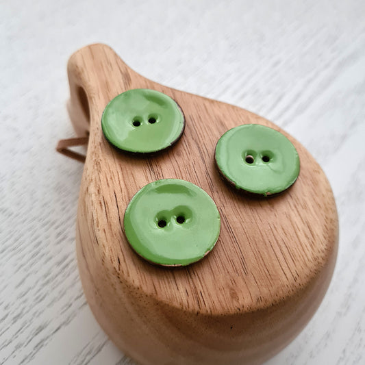 Coconut button - green - 28 mm