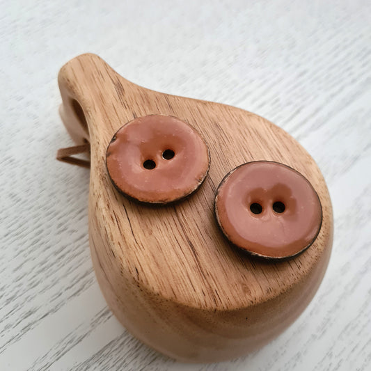 Coconut button - papaya - 34 mm