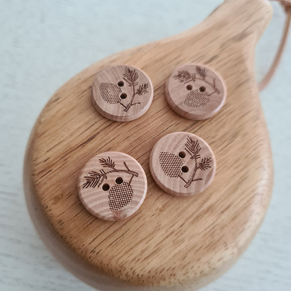 Wooden button - Pinecone - 20 mm